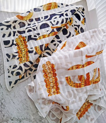 全新未使用 CELINE 金環鏈條凱旋門 手巾方巾手帕 綁包帶圍巾絲巾