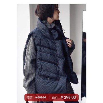 V8010C韓版時尚印花拼貼寬松白鴨絨保暖立領馬夾外套女冬米蘭宣言