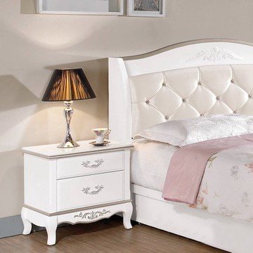 諾維雅1.7尺床頭櫃