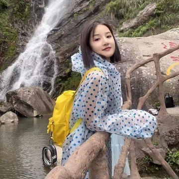 臺灣/🌸雨衣 防暴雨 斗篷雨衣波點時尚可愛便攜式雨衣成人戶外徒步旅遊演唱會防雨一次性雨披