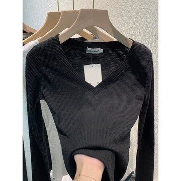 歐貨打底衫女內搭2024秋裝新款洋氣長袖t恤設計感v領鎖骨短款上衣