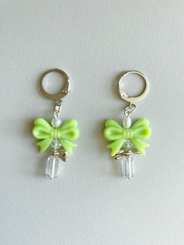 綠色蝴蝶結耳環