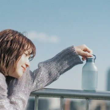 RIVERS SUI SOFT BOTTLE 輕巧軟水瓶 - 米白