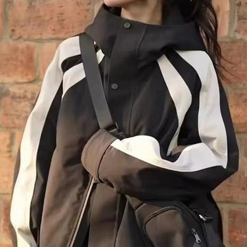 衝鋒衣 防風防水登山服 風衣 衝鋒外套風衣 女裝風衣 小個子外套 休閒運動外套  連帽衝鋒衣 夾剋短外套女 防風外套