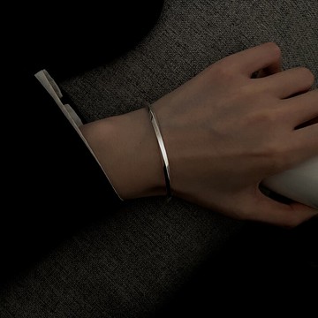 999足銀莫比烏斯環手鐲女實心開口純銀鐲子送女友生日情人節禮物