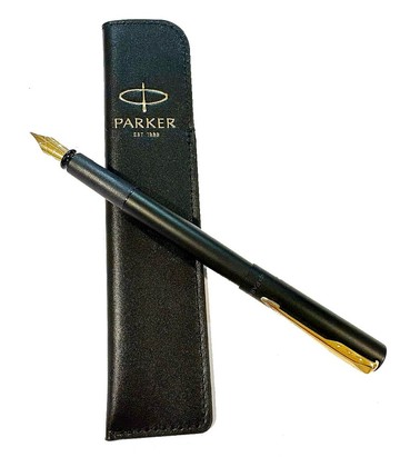 PARKER PARKER 派克 威雅XL黑桿金夾鋼筆 真皮筆套禮盒