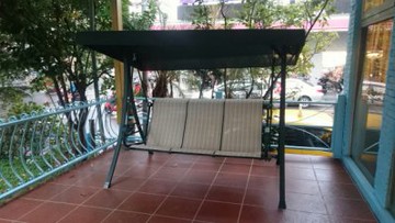 [兄弟牌戶外休閒傢俱]搖椅鞦韆~兄弟牌三人搖椅(附遮陽頂棚)~坐墊好清洗，庭院搖曳放鬆，BROTHER戶外家具