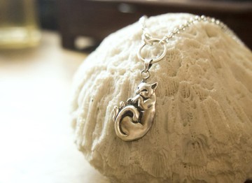 貓奴 生日 週年 愛情 聖誕 禮物 手工訂作 純銀睡覺貓孩子項鍊