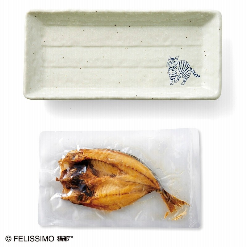 対馬海流で獲れた骨まで食べられる魚と猫柄の美濃焼長角皿 の会 フェリシモ Felissimo 通販 Lineポイント最大10 0 Get Lineショッピング