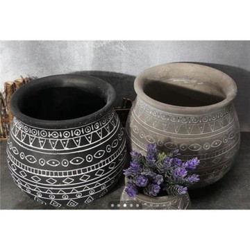 黑色水泥幾何浮雕復古花盆(21*20)