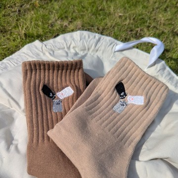 三隻貓爪刺繡襪