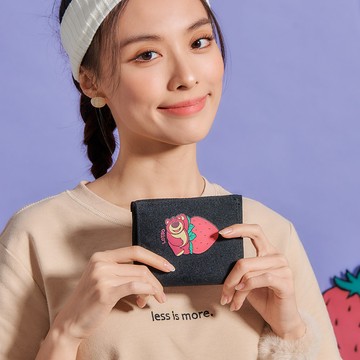 【OUTDOOR】迪士尼Disney-熊抱哥對折短夾-黑色 ODDY22L10BK