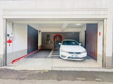 北屯水湳｜漢神巨蛋｜7米大面寬｜精裝雙車別墅｜｜台中市北屯區敦化路一段