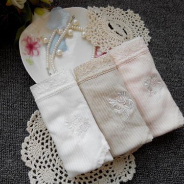 日單女士高腰內褲包臀蕾絲邊全棉質面料 舒適大碼白色三角底褲頭