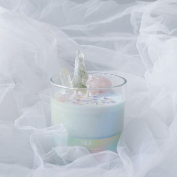 fairy garden 仙女的花園 | 帶有水晶貝殼和雲母 色彩香薰蠟燭