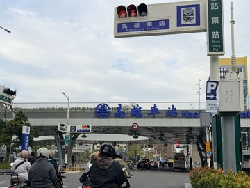 低總價入主！高雄車站核心地段｜優質美宅｜高雄市三民區忠孝一路