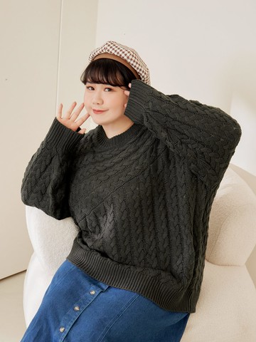 寬鬆不對稱麻花織紋毛衣上衣