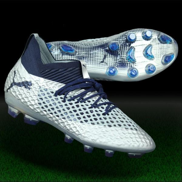 プーマ　フューチャー2.1 PUMA プーマ フューチャー 2.1 NETFIT MX SG(シルバー×ブルー