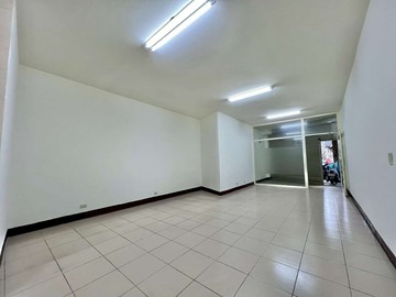捷運三和國中站自強路上開放格局黃金店面｜新北市三重區自強路三段