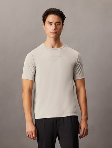 Calvin Klein 基本款短袖 T 裇