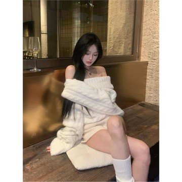 一衣多穿軟糯水貂絨一字肩氛圍感毛衣女純欲慵懶風顯瘦翻領針織衫