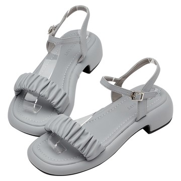 【Grace Gift】雲朵抓皺一字帶澎澎腳墊中跟涼鞋 淺藍