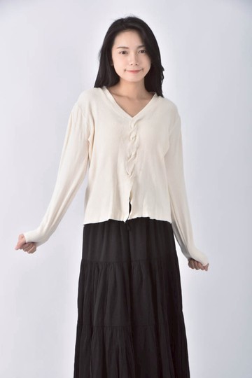 (M) 抓皺白色長袖上衣