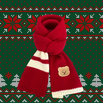 Love, Charlotte - 聖誕新年紅色小熊繡花點綴針織圍巾