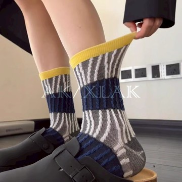 【AK】線條感撞色襪 彈性襪 中筒襪 透氣襪 長襪 堆堆襪