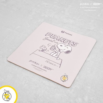 【輸入折扣碼折122元】史努比 75周年麂皮方形超慢跑墊| 正版授權