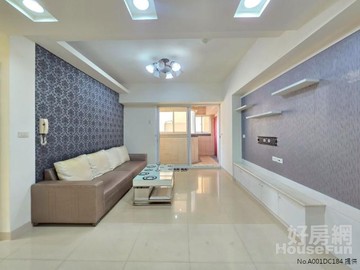 下樓即公園~左營高鐵三房平車陽台進出,衛浴開窗｜高雄市左營區重忠路