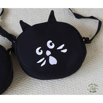禮物 日本🇯🇵 限定 NE-NET NYA 正版 驚訝貓 小黑貓  附錄  雜誌 小包  刺繡 單肩 斜背包