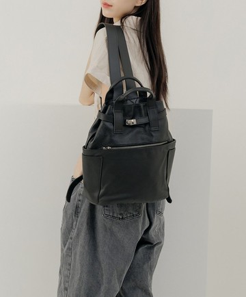 supportingrole 真皮復古多口袋都會後背包 黑