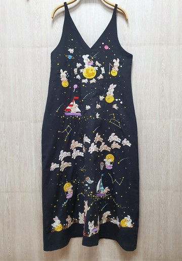 連身洋裝 手工刺繡 純棉 兔子 月亮 星星 天空