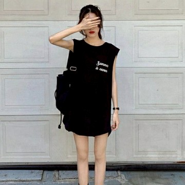 S-2XL 女生長版背心潮 無袖背心 中長版 寬松顯瘦印花坎肩背心 中長版無袖t恤 港味chic學生蹦迪上衣 女生衣著