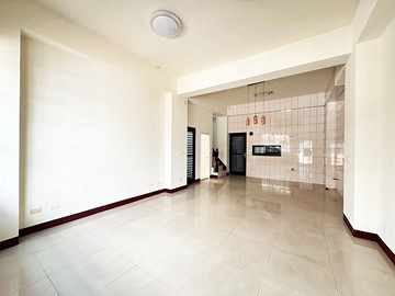 ☞威您勝選☜七米大面寬｜側院停車｜大四房美墅｜台中市沙鹿區自立路