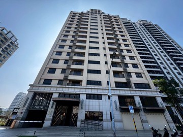 A★普羅旺斯美景三房平車｜高大家樂福衛浴皆開窗｜高雄市楠梓區大學五十六街