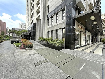 巨蛋瑞豐商圈近捷運2房平車｜高雄市左營區東門路