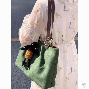 💛限時下殺 💛小衆設計托特包女2025新款潮大容量學院風大學生上課通勤單肩大包
