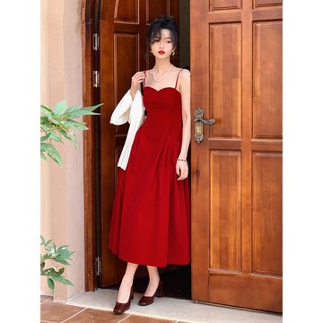 2025年春季新款大碼女裝胖mm法式復古絲絨吊帶高腰顯瘦氣質連衣裙