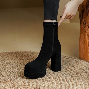 法式小踝靴高跟瘦瘦靴粗跟防水臺馬丁靴女2024新款搭配裙子的短靴