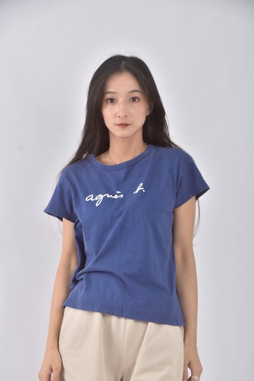 (M) agnes b字母藍色短袖上衣