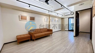 市中心蛋黃區走路到捷運高樓層景觀宅｜高雄市前金區六合二路