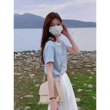 七巧板穿搭baby奶藍色短袖T恤女夏季港味學生撞色拼接設計感針織