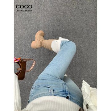 淺色蜜桃臀高腰修身小腳牛仔褲女2025新款秋冬加絨緊身提臀鉛筆褲