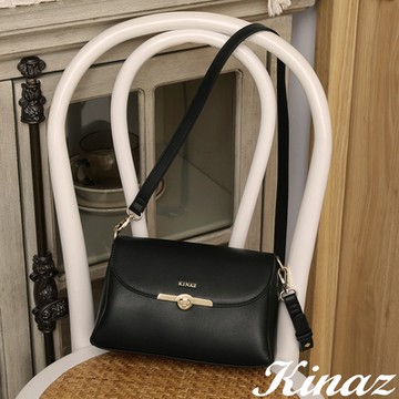 KINAZ 三層澎澎柔軟皮革精緻轉釦掀蓋斜背包-黑橄欖-澳式丹波麵包系列