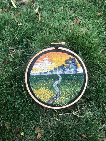 The  embroidered yellow flower field 黃色花田野刺繡擺飾