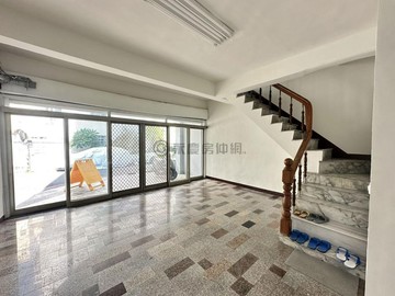 近商60、免整理、角窗店住透天｜台南市安南區府安路五段