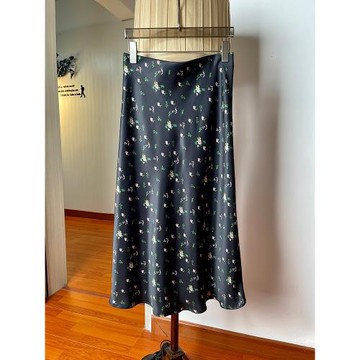 2025新款氣質百搭松緊腰包臀醋酸緞面碎花半身裙女夏季中長款