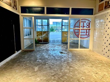 六甲路上邊間地坪61坪~熱鬧地段透天店面｜台南市歸仁區六甲路